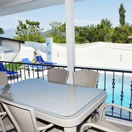 Private With Swimming Pool In Dalyan Hébergement de vacances