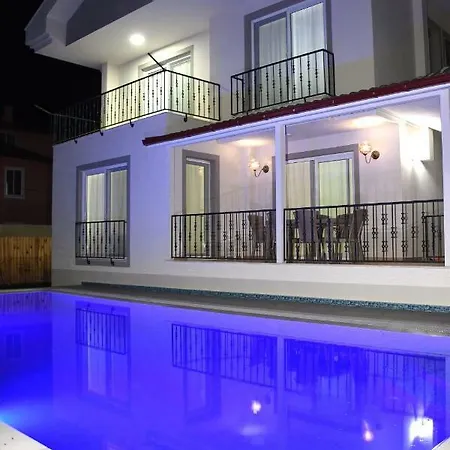 Private With Swimming Pool In Dalyan Hébergement de vacances